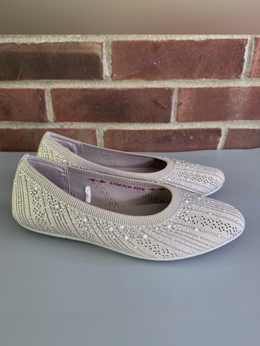 Skechers Women’s US 6.5 Stretch Fit Rhinestone Ballet Flats Air Cool Memory Foam